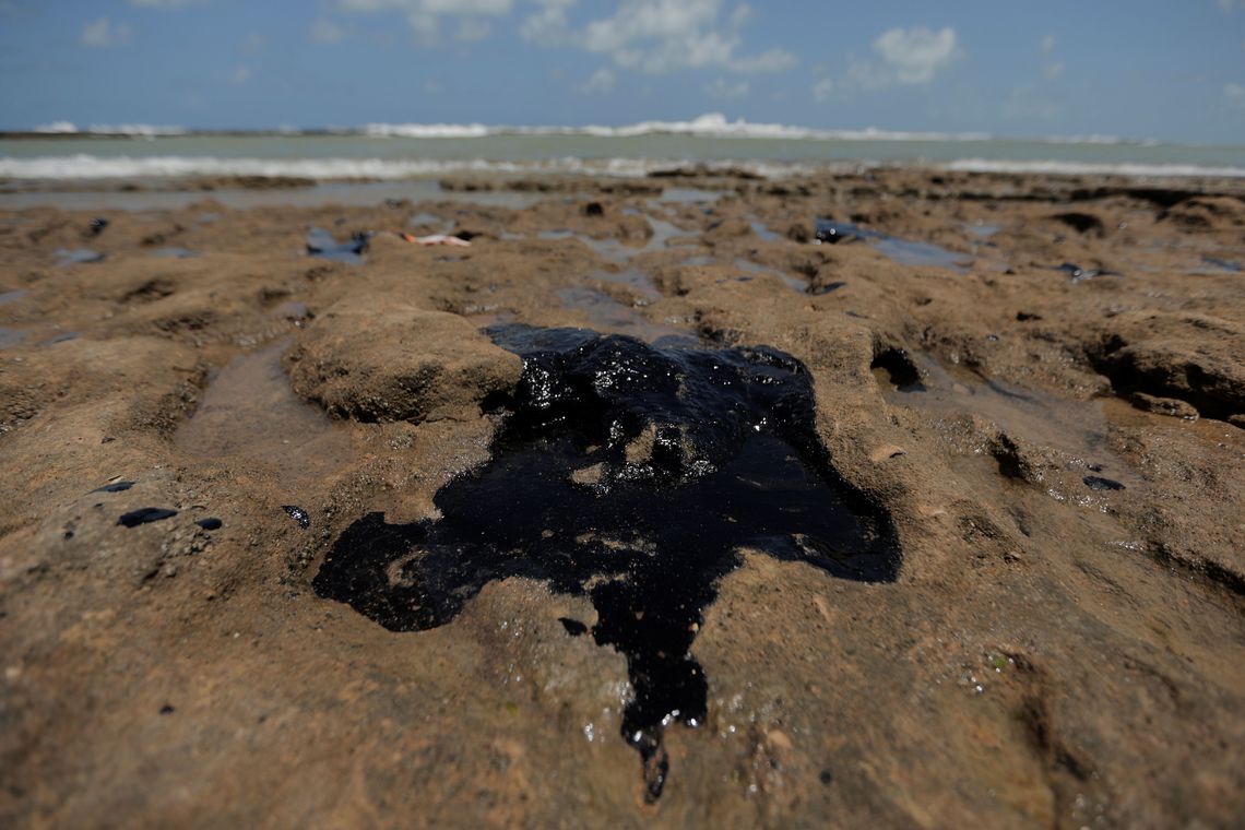 2019-10-08t193017z_511379934_rc130a1ee430_rtrmadp_3_brazil-environment-oil-bolsonaro