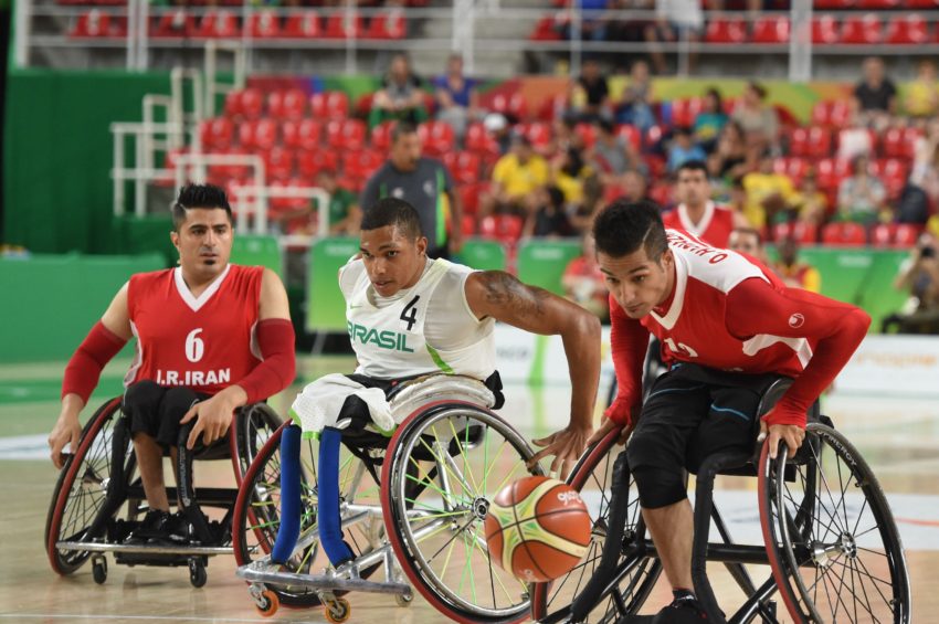 TS_Jogos-Paralimpicos-Rio-2016-basquete-cadeira-de-rodas-Brasil-e-Ira_000111092016-850x565