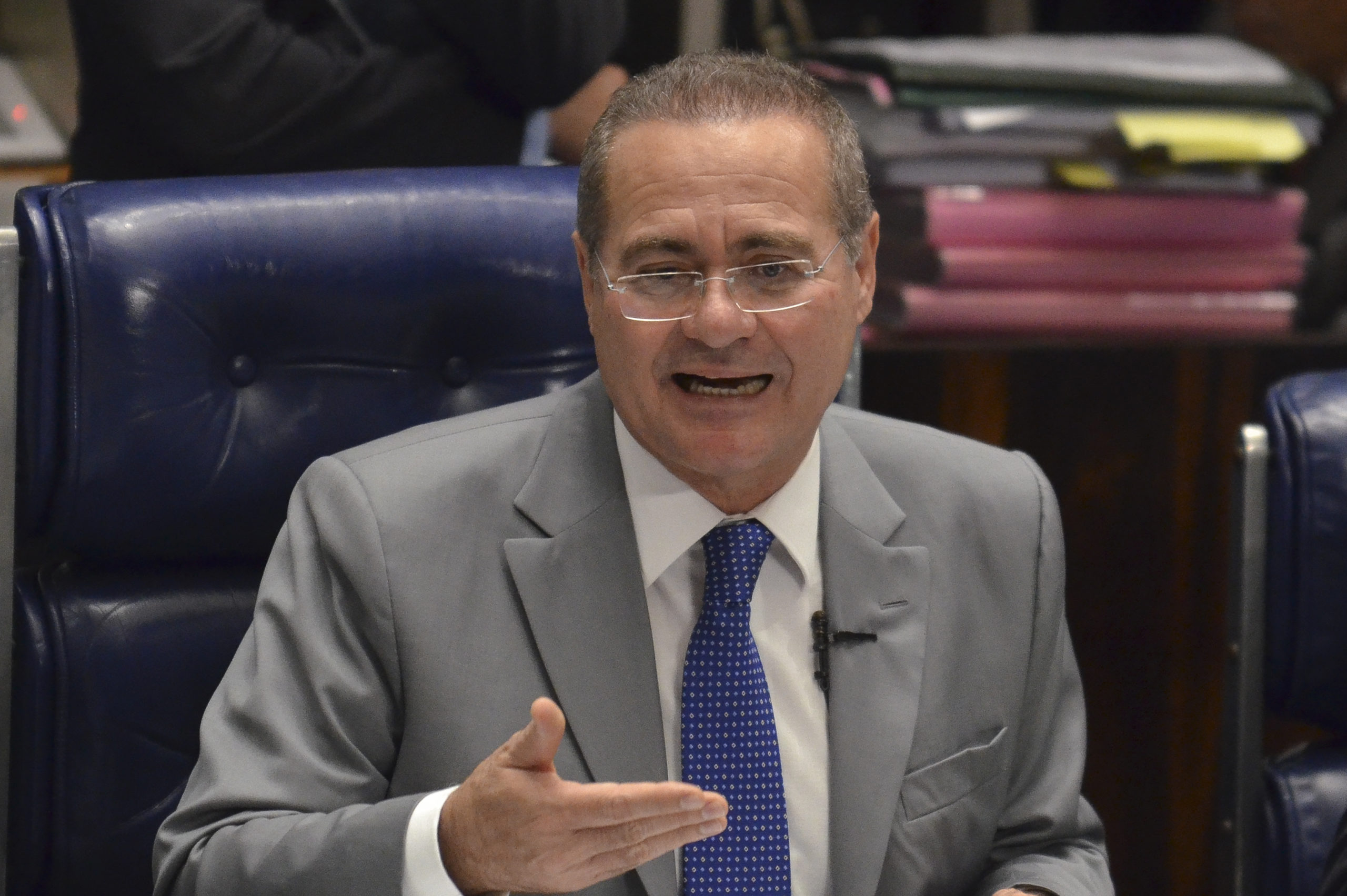 Senado discute a criação da CPI da Petrobras