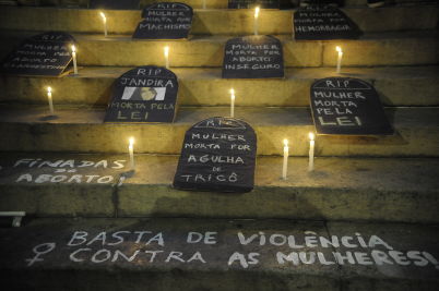 Protesto pelo fim da violência contra as mulheres