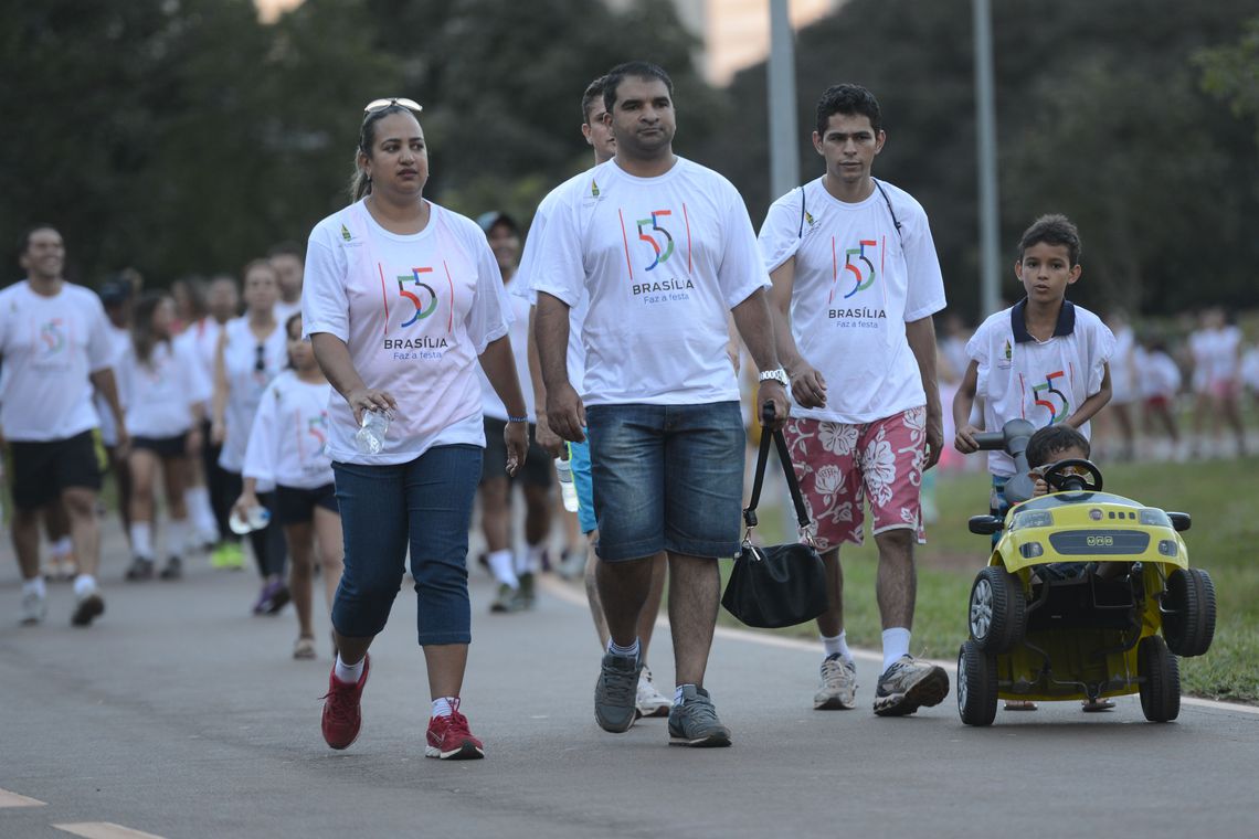 956919-caminhada_8966