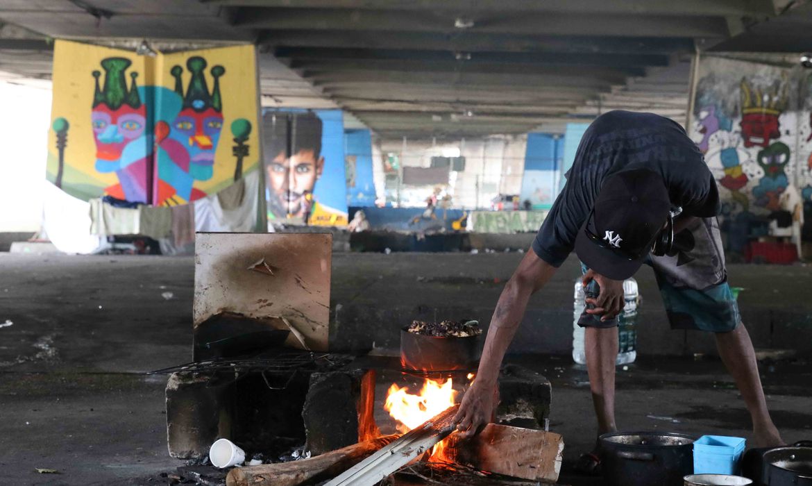 morador_de_rua3101206060