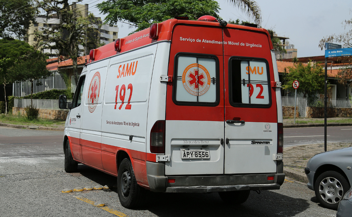 Ambulâncias quebradas do Samu