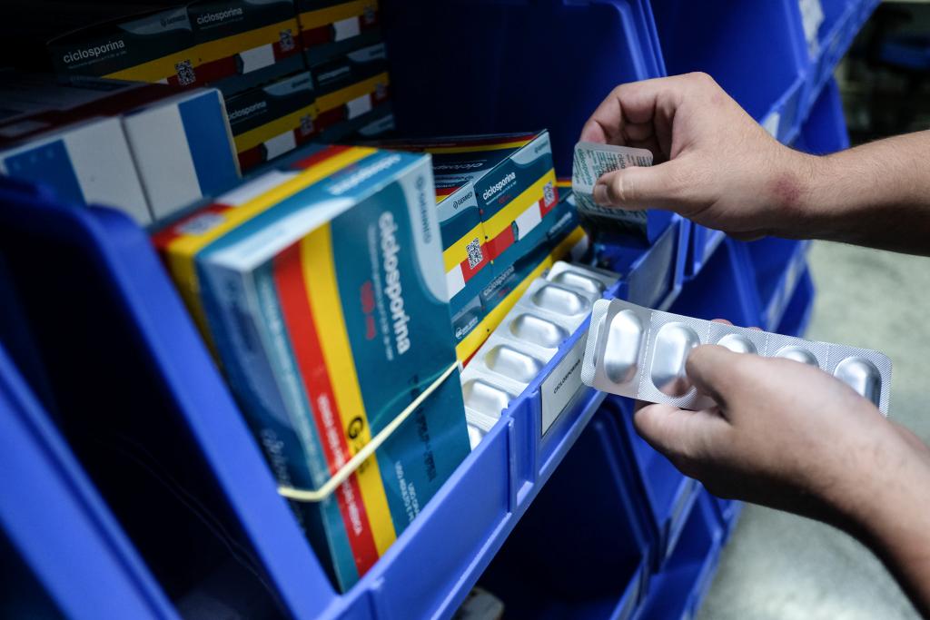 Farmácia de Auto Custos , Remédios