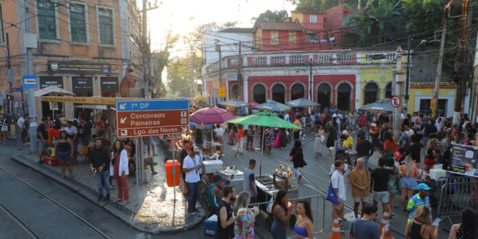 bonde-de-santa-teresa-e-tema-do-festival-arte-de-portas-abertas-no-rio