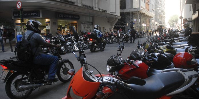 mais-da-metade-dos-proprietarios-de-motocicleta-nao-tem-habilitacao