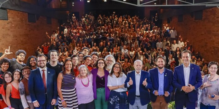 reinaugurado-por-lula,-armazem-mobiliza-coletivos-artisticos-no-rio
