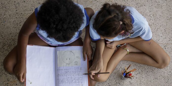 maioria-dos-professores-ja-presenciou-casos-de-racismo-entre-alunos