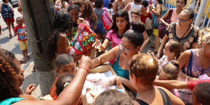 dia-de-sao-cosme-e-sao-damiao-e-marcado-por-acao-social-alem-de-doces