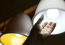 Alimentos e contas de luz pressionam, e prévia da inflação sobe 0,62% em maio outubro-tera-bandeira-tarifaria-mais-cara-do-sistema-nas-contas-de-luz