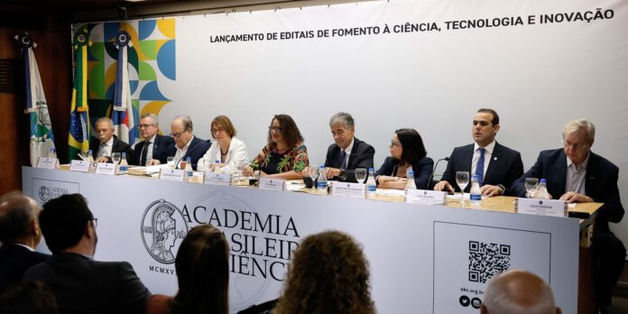 editais-destinarao-r$-3,1-bilhoes-para-projetos-de-inovacao-e-pesquisa