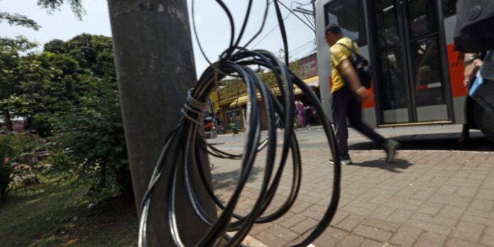 sp:-falta-de-luz-leva-centros-de-educacao-e-ubss-a-usar-geradores