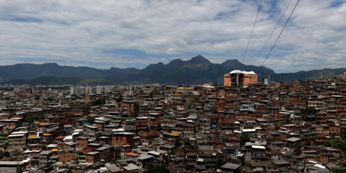 hoje-e-dia:-dia-das-favelas,-do-design-e-do-riso-sao-destaques