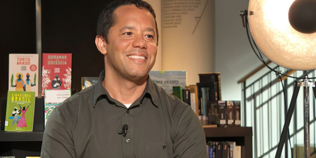 itamar-vieira-junior:-desinteresse-de-brasileiros-pelos-livros-e-mito
