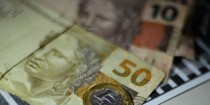 taxa-de-juros-elevada-segura-consumidores-em-inadimplencia,-diz-cnc