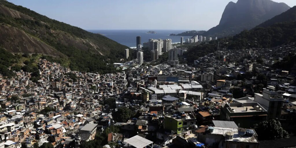 censo-revela-quais-sao-as-20-maiores-favelas-do-pais;-veja-a-lista