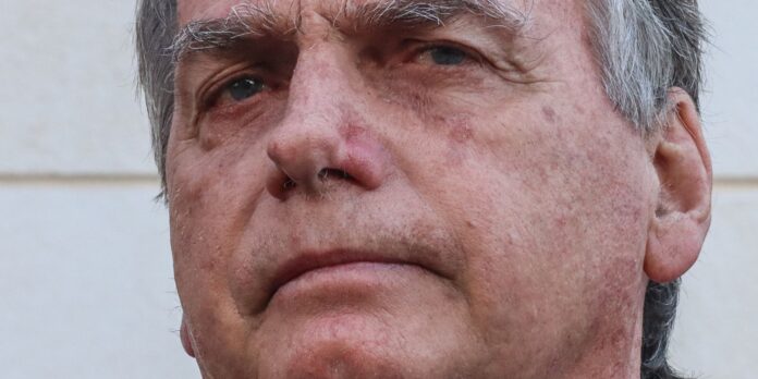 bolsonaro-atuou-de-forma-“direta-e-efetiva”-para-tentar-golpe,-diz-pf