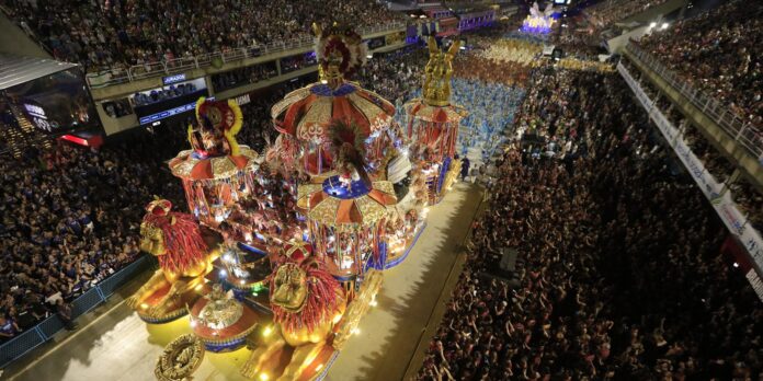 desfile-de-escolas-do-rio-abre-comemoracao-do-dia-nacional-do-samba