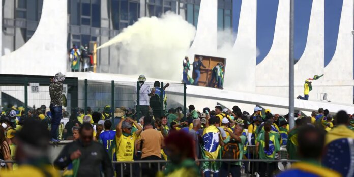 stf-ja-condenou-310-pessoas-por-atos-golpistas-em-8-de-janeiro