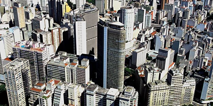 uma-a-cada-cinco-pessoas-no-brasil-mora-de-aluguel