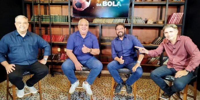 nos-30-anos-do-tetra,-no-mundo-da-bola-recebe-o-ex-jogador-branco