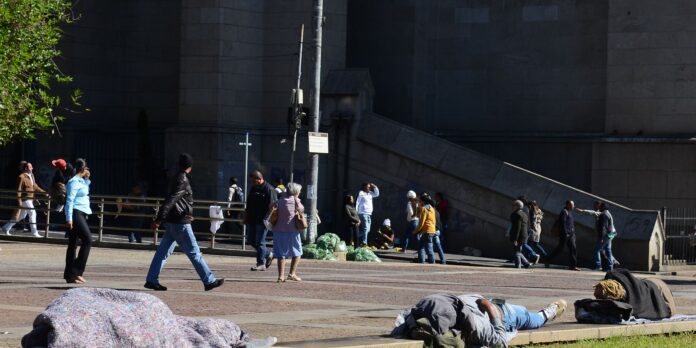 aumenta-em-25%-o-numero-de-pessoas-em-situacao-de-rua-no-pais