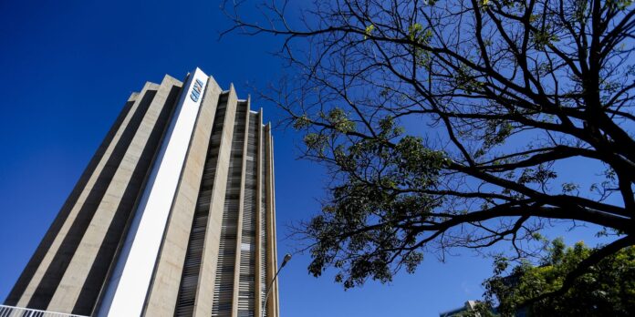 caixa-eleva-de-1-a-2-pontos-percentuais-juros-para-compra-de-imoveis