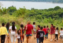 acoes-educativas-ajudam-povos-amazonicos-a-lidar-com-crise-climatica