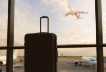 Viajar de avião no Brasil ficou mais barato: preços médios caíram 11% desde 2022