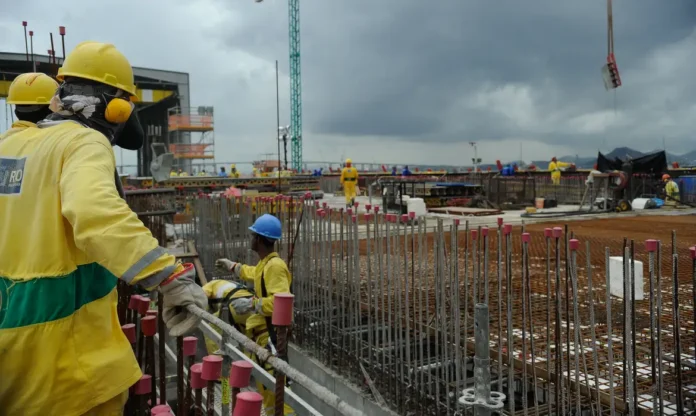 construcao_civil_obras_canteiro_de_obras_construcao_trabalhadores190220142537_0