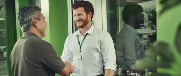 media_produtos_filer_public_thumbnails_filer_public_2025_09_04_sicredi_3milagencias.jpg__1310x555_subsampling-2