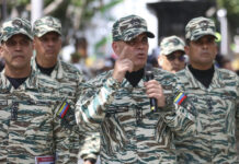 Militares da Venezuela impedirão um governo ‘ajoelhado’ ante os EUA, diz ministro