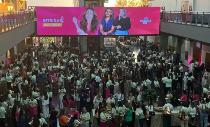 Mais-de-mil-mulheres-se-reunem-em-evento-voltado-ao-empreendedorismo-feminino_p11895_cover_image_resized