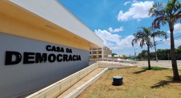 5d0c12fa-c00a-4b0e-8dbc-7090b17cccec