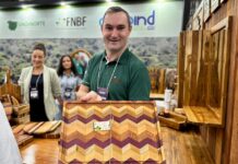 Setor de base florestal marca presença na Expoind com estande e palestra sobre rastreabilidade da madeira