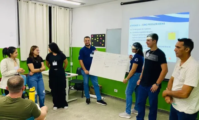 Oficina-Laboratorio-de-Ideias-1_p12458_cover_image_resized