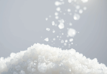 Com oferta acima da demanda, preço do açúcar cai nas usinas do país