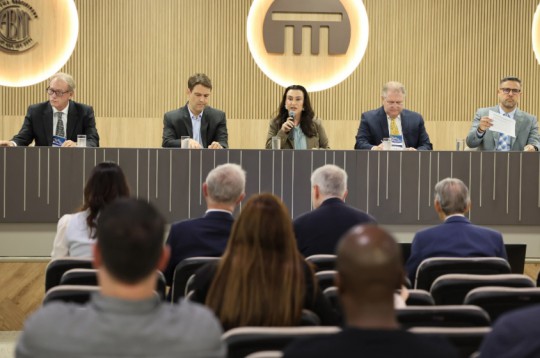 b2cc0a56abbf1cbd9c2bd075bf308fee