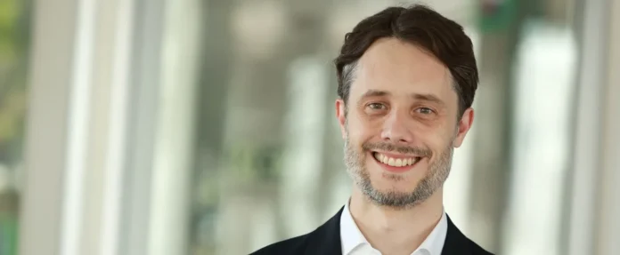 media_produtos_filer_public_thumbnails_filer_public_2025_10_30_2023_luiz_gustavo_furlani_sicredi_alta_12.jpg__1348x556_subsampling-2