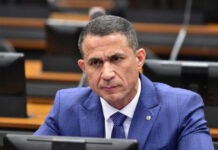 Comissão retira de projeto proibição automática a agressores de mulheres em estádios