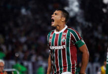 Thiago Silva assina rescisão de contrato e não é mais jogador do Fluminense; entenda a saída