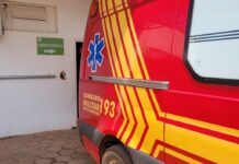 Bombeiros socorrem vítima de explosão causada por vazamento de gás de cozinha canalizado