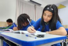 Escolas ficam abertas nas férias e pais ainda podem garantir matrícula para 2026