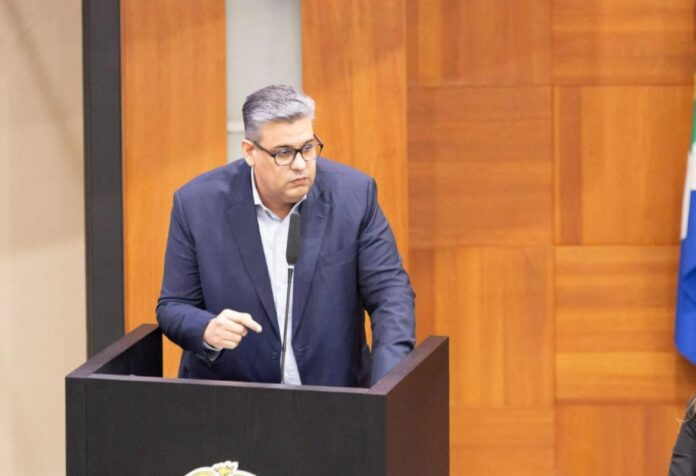 03 MEC reprova mais de 35% dos futuros médicos em Mato Grosso e CRM cobra fechamento de cursos