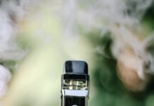Uso de cigarro eletrônico cresce entre estudantes brasileiros black and silver vape