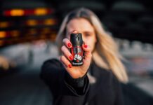 Câmara de Cáceres aprova projeto que autoriza porte de spray de pimenta para mulheres