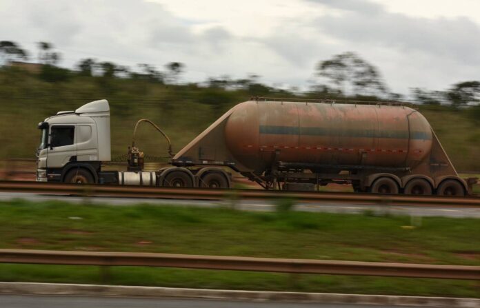 31021200137_442fb85aa2_k (1)