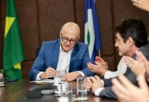 Governo de MT firma parceria para revitalização de quadras e campos em bairros de Cuiabá