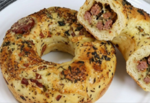 Rosca de calabresa e queijo