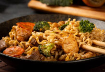 Yakisoba de restaurante